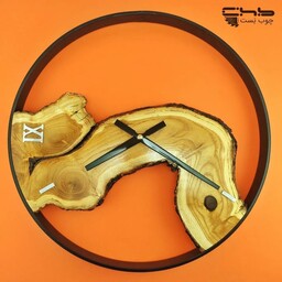ساعت چوبی روستیک ترکیب چوب زَرین و خوش نقش توت  با رینگ فلزی
قطر 40cm
طرح خاص و غیر قابل تکرار 