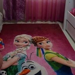 فرش کودک چاپی دخترانه طرح السا و آنا زمینه صورتی 4 متری