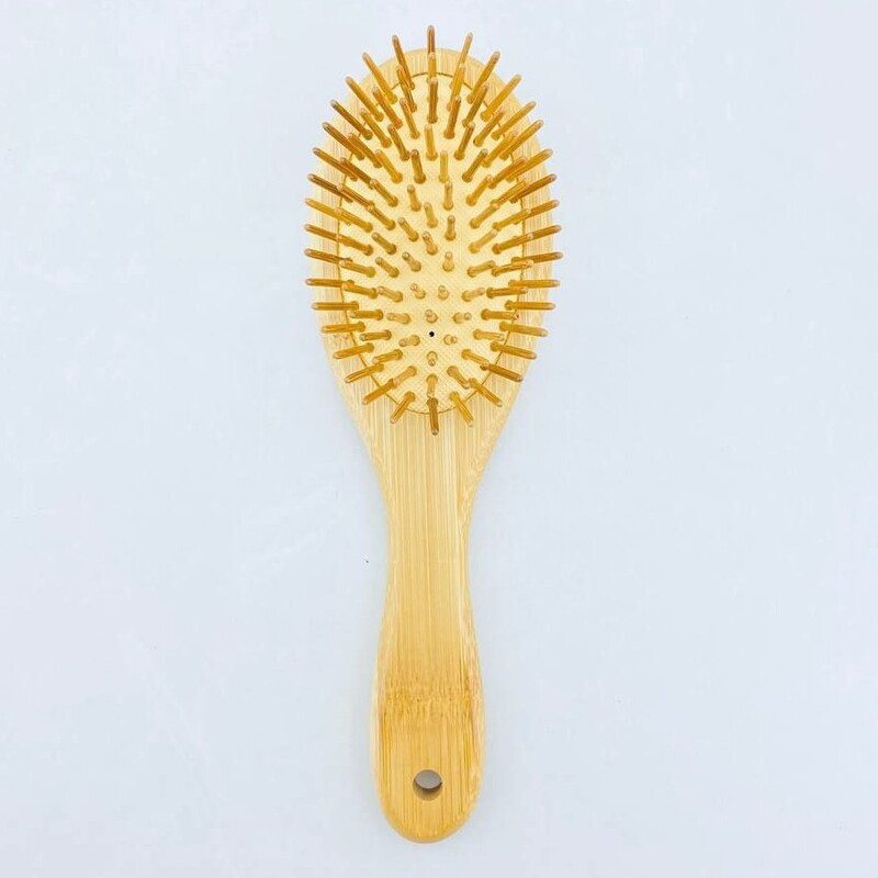 برس مو چوبی بامبو گرد کف کرمی سایز کوچک ضد موخوره و ریزش موجنس و متریال عالی دندانه چوبی افزایش گردش خون سر