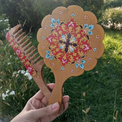 آینه دستی و شانه چوبی با نقاشی تذهیب