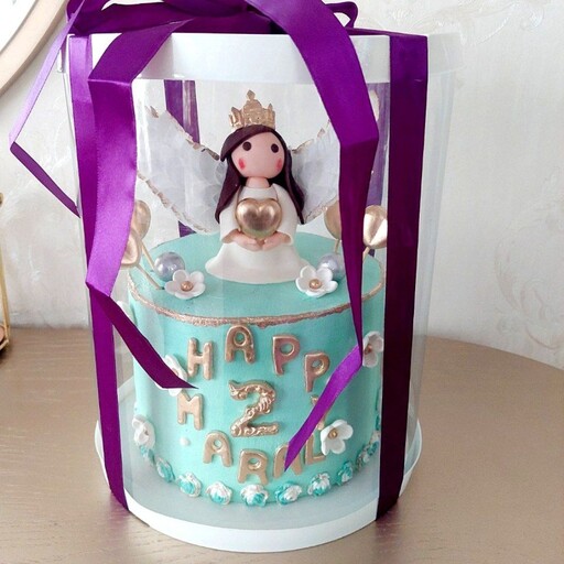 کیک خامه ای دخترانه خونگی با تاپر دست ساز تزئینات فوندانت و ویفرپیپر (2کیلو500گرم)