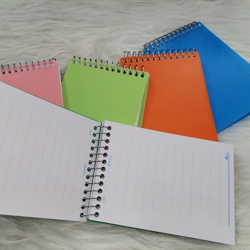 پک 4 تایی دفترچه یادداشت خط دار  جلد طلقی محکم رنگی، رنگ  نارنجی زرد آبی سبز روشن سبز پررنگ