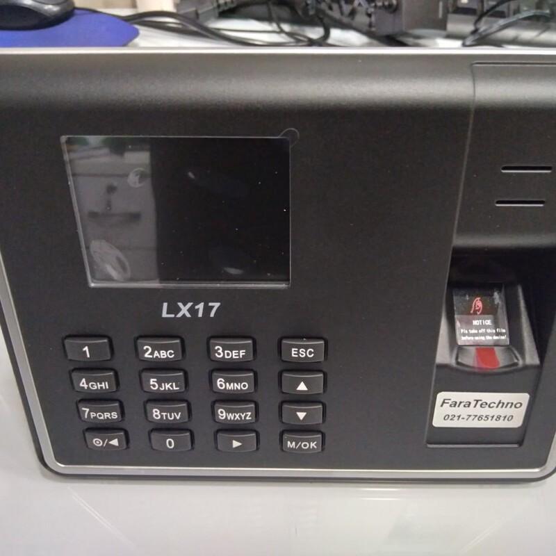 دستگاه حضور و غیاب و تردد فراتکنو مدل LX17 اثر انگشت و رمز 