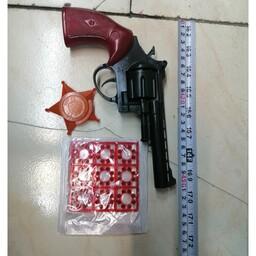 لوازم سیسمونی و اسباب بازی و تفنگ ترقه ای آذرخش با یک عدد مدال و یک بسته ترقه 