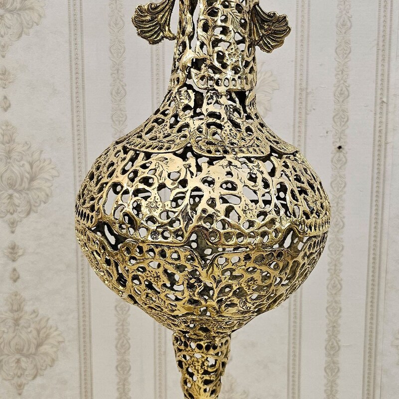 گلدان کنار سالنی برنزی مدل توری پایه لوله ای کد 1707 ( گلدان کنارسالنی برنجی )