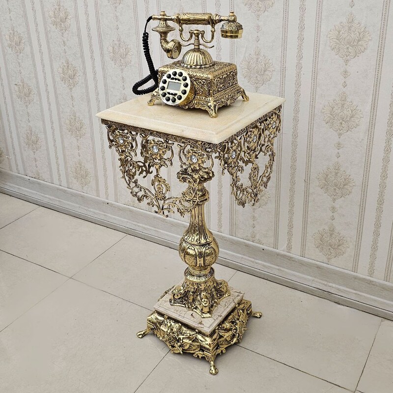 میز تلفن برنز مدل آفتابگردان سفید با تلفن رومیزی کد 1815 (تلفن و میز تلفن برنجی)