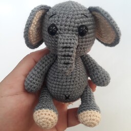 عروسک بافتنی زیبا فیل سافاری14سانتی صنایع دستی اسباب بازی عروسک فیل دستبافت