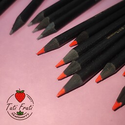 مداد مشکی و قرمز