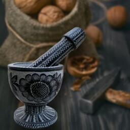 هاون پایه دار سنگی بزرگ قلم  کاری شده سوغات اصیل مشهد مقدس 