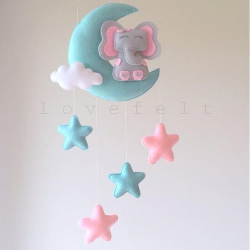اویز نمدی طرح فیل و ستاره برای سیسمونی و اتاق نوزاد (دستساز)