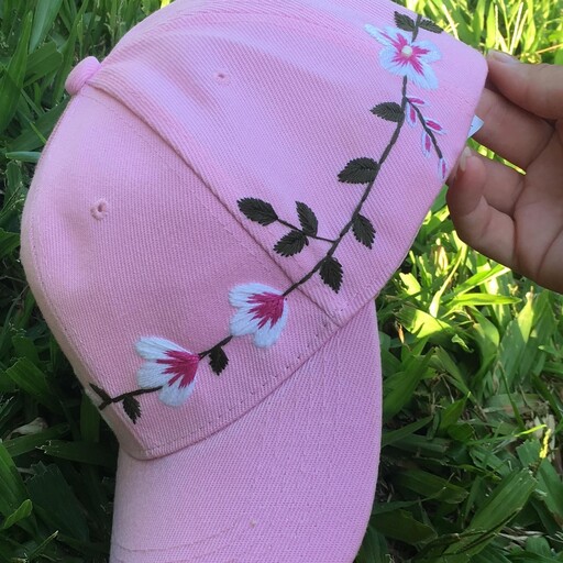 کلاه گلدوزی شده صورتی نقاب دار قابل سفارش در رنگ های متنوع 