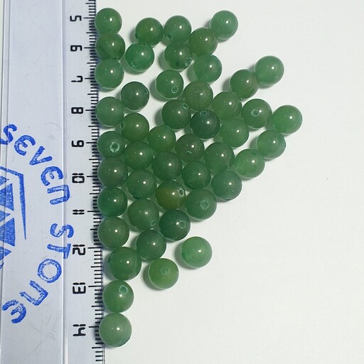 مهره سنگ آونتورین سبز سایز 8 اصل و معدنی بدون رنگ شدگی و احیا با بهترین رنگ،کیفیت و قیمت  برای 4عدد مهره است