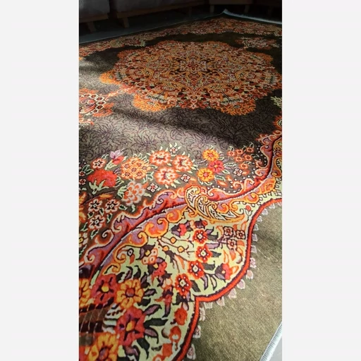 فرشینه مخمل ترک طرح سنتی زمینه سبز و نارنجی  058 (پس کرایه)