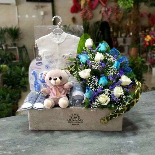 گل رز سفید و آبی a1158