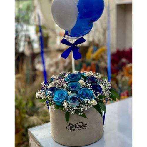 باکس گل رز ابی برای تولد a893
