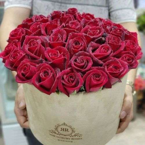 باکس گل رز لاکچری a325