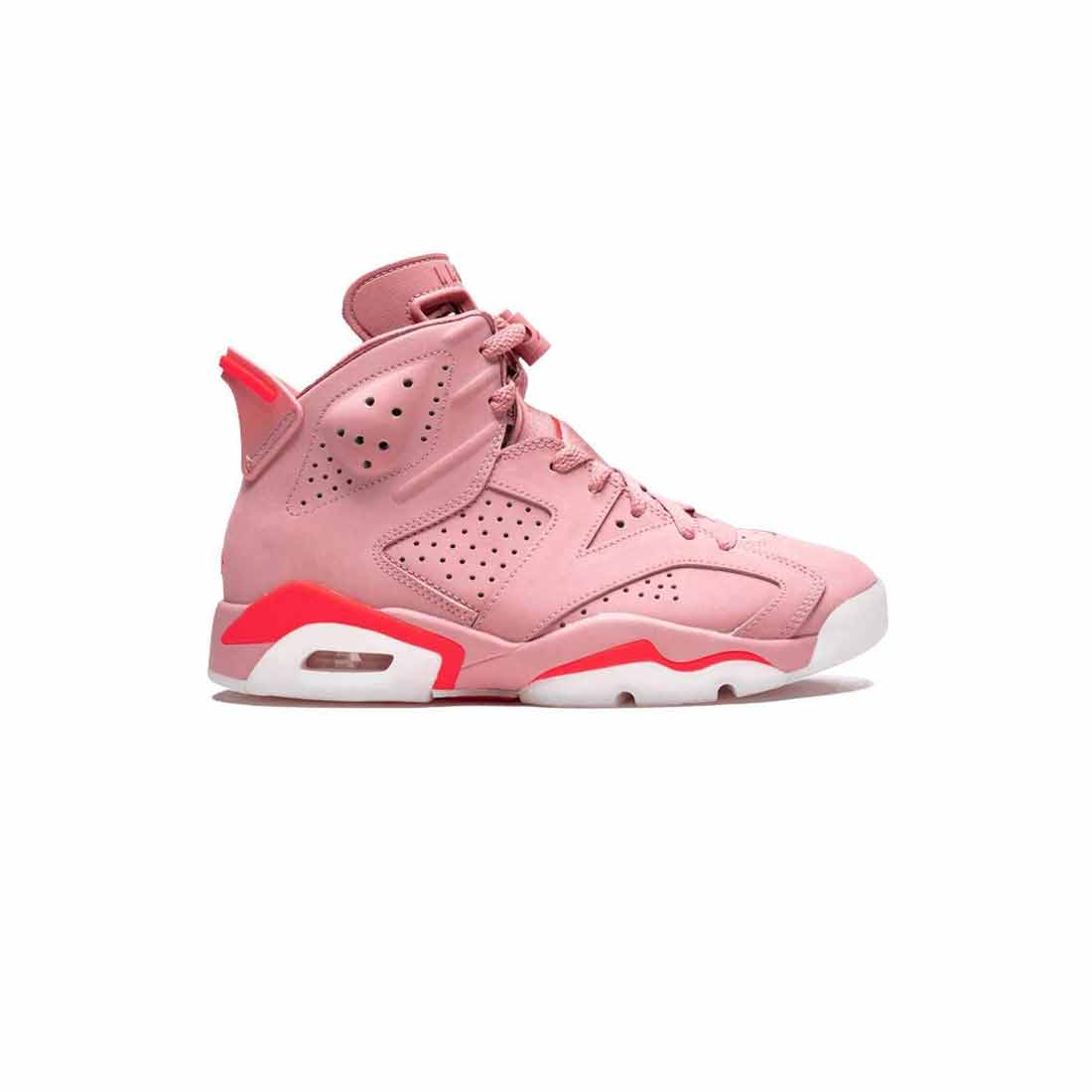 کفش نایک زنانه مدل Air Jordan Retro 6