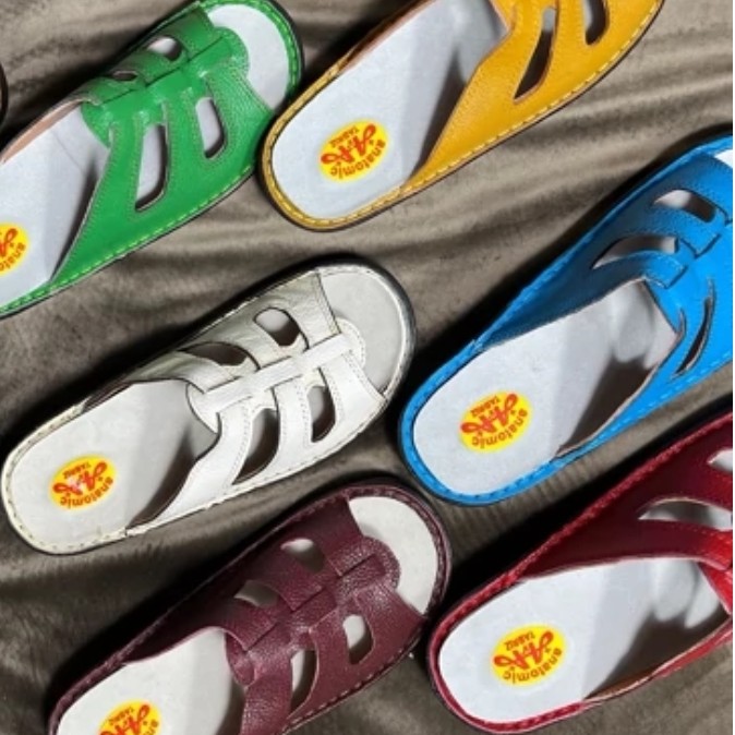 دمپایی طبی تمام چرم مدل پانیک 