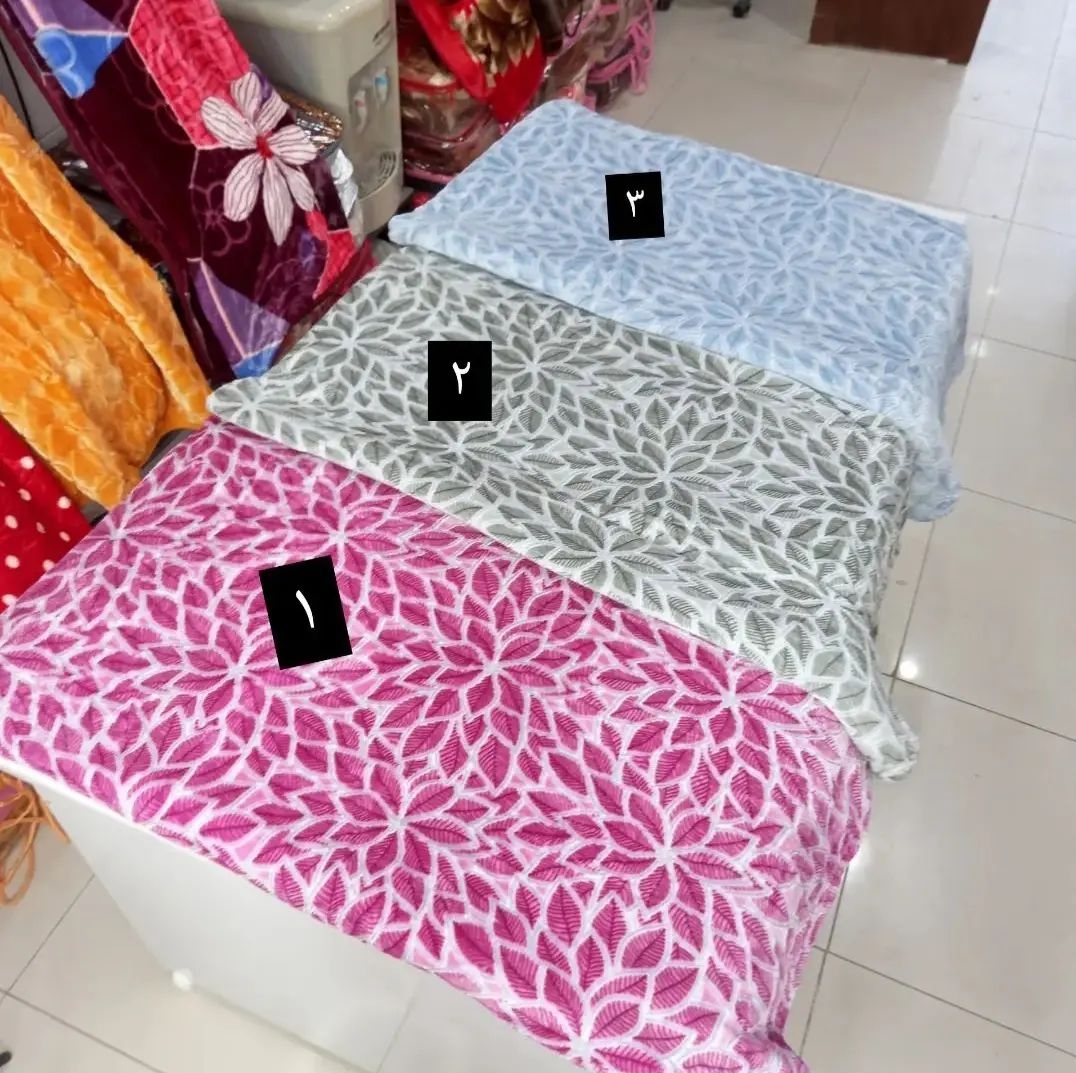 پتو مسافرتی مدل برگی سایز یکنفره
