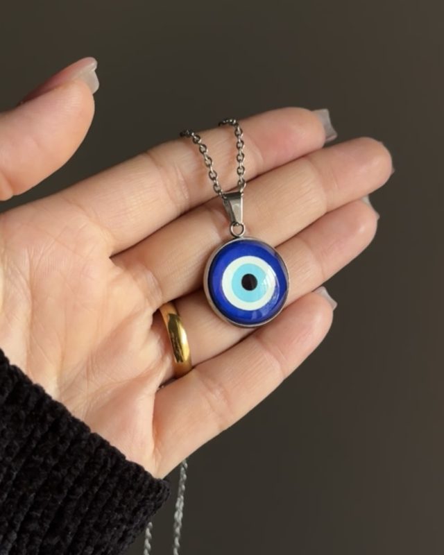 گردنبند چشمنظر شبتاب با حک چشم بد دور