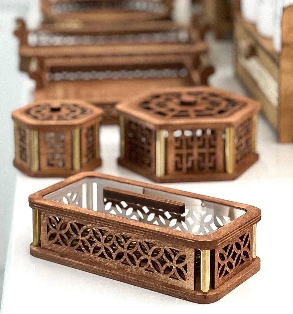 جا کاردی هیوا (پست پیشتاز پس کرایه)