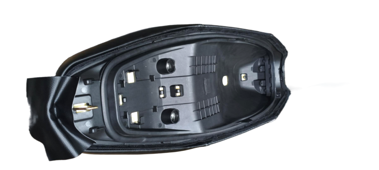 زین PCX پی سی ایکس و واریو 160 (اورجینال) + دست اول