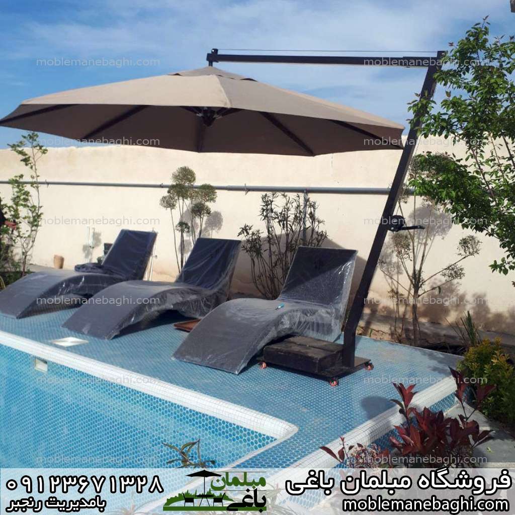 تخت کنار استخر چوب ترموود