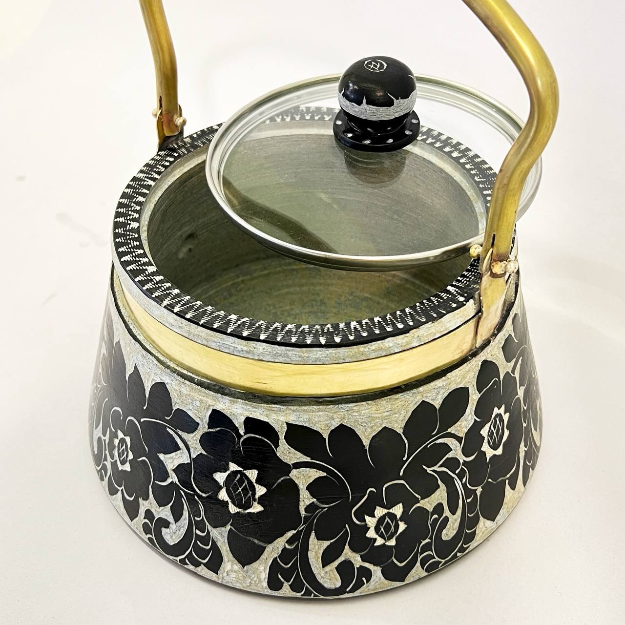 کتری سنگی حکاکی شده