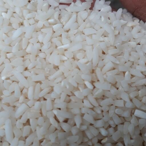 لاشه برنج هاشمی گیلان  با بسته بندی ضد شپشک برنج محصول امسال با کیفیت عالی در بسته های2.5و 5 و 10 کیلویی