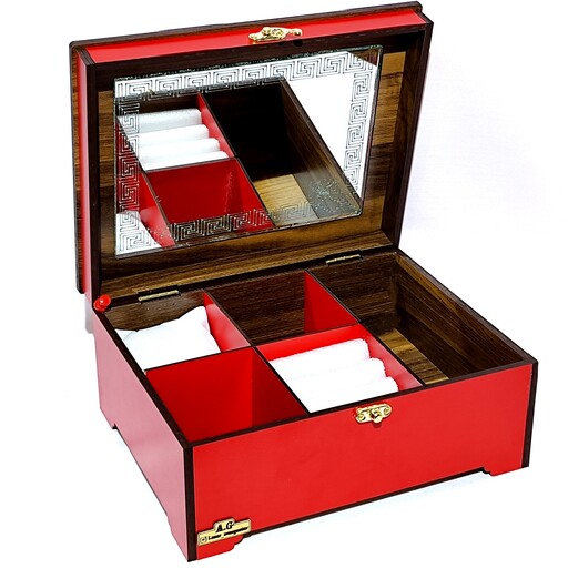 باکس و جعبه جواهرات و ساعت و لوازم آرایشی چوبی قرمز  مناسب هدیه یلدا و ولنتاین  مدل AG 550