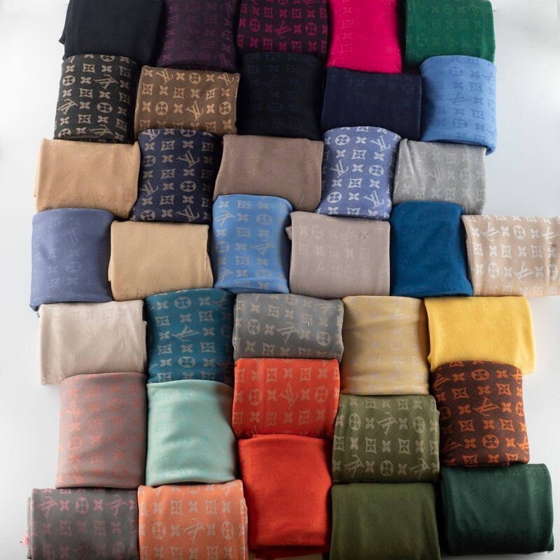 روسری کشمیر برند ال وی

نسخه با کیفیت اعلا

دو رو

 36 رنگ 

سایز 140

ریشه سوزنی
اما ریشه اش خارج نمیشه و کیفیتش بینظیر
