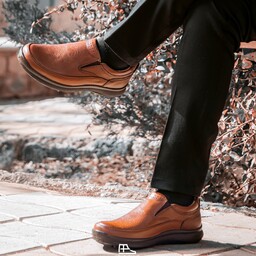 کفش تمام چرم طبیعی اصل طبی راحتی مدل گریدر عسلی کشی  مردانه مستقیم از تولید کننده (ارسال رایگان)6ماه ضمانت و مهلت تست