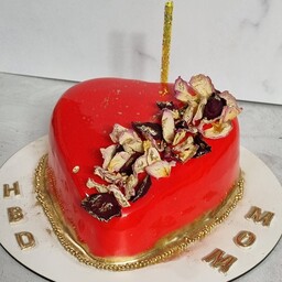 کیک قلبی با سس فرانسوی وزن 1 کیلو  دکور گل خشک پسکرایه