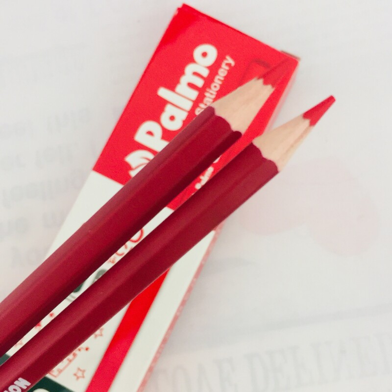 مداد قرمز  کیفیت عالی و بی نظیر از برند پالمواگر میخوای نوک مداد  زود به زود نشکنه و نخوای مدام تراش کنی  فقط همین