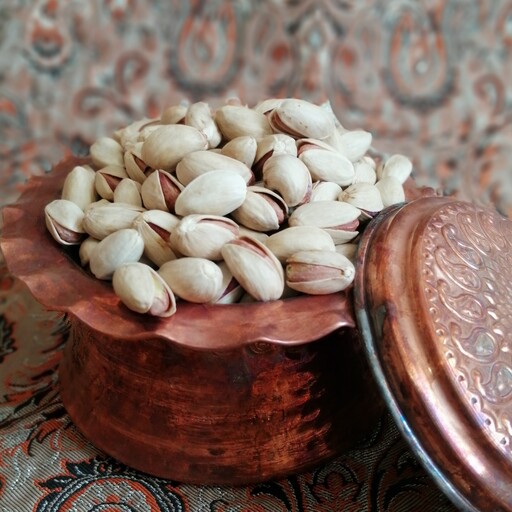 پسته احمداقایی خام درجه یک تازه و امسالی( 500گرمی)