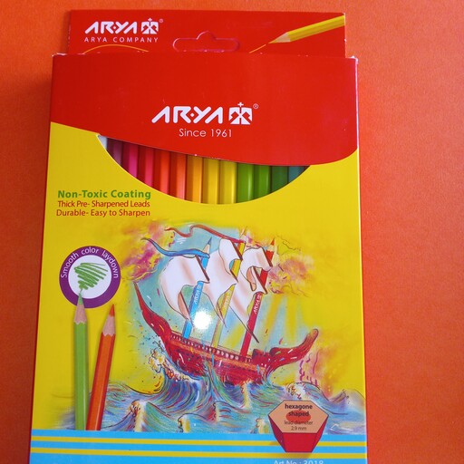 مداد رنگی 36 تایی  آریا جعبه مقوایی بسیار با کیفیت همراه با تراش