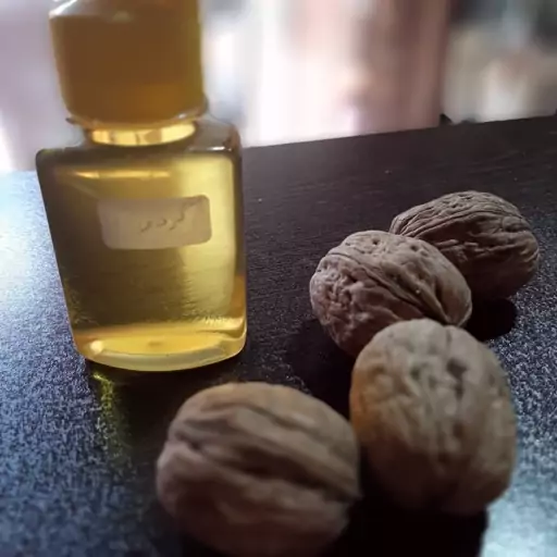 روغن گردو 60 سی سی- جوان کننده و ضدچین و چروک و تامین کننده مواد مغذی پوست