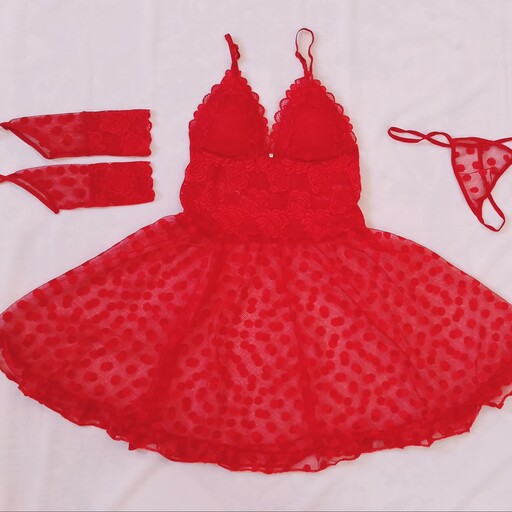 لباس خواب زنانه کاپ دار چند تکه تمام گیپور قرمز و مشکی
