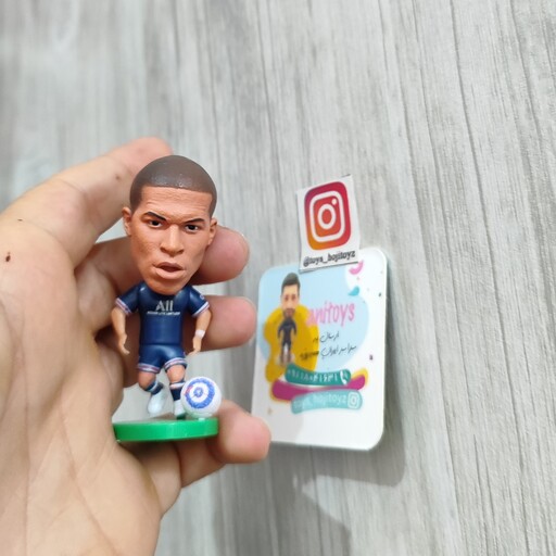 اکشن فیگور فوتبالی کلین امپاپه بزند ساکروی پاریس ژرمن soccerwefigures 