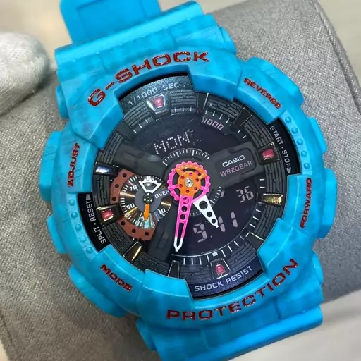 ساعت  مچی جی شاک GA110 آبی آسمانی(جیشاک GShock) ، صد در صد ضدآب ، تنظیم اتوماتیک با پایتخت کشورها ، اتولایت دار