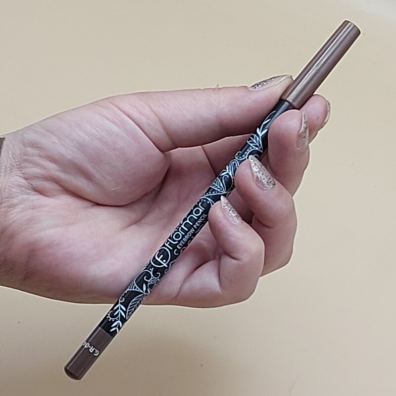 مداد ابرو پوکه بلند flormar  شماره  3 رنگ قهوه ای متوسط خشک و روان مقاوم در برابر آب و تعریق  24 ساعته رنگدهی قوی 