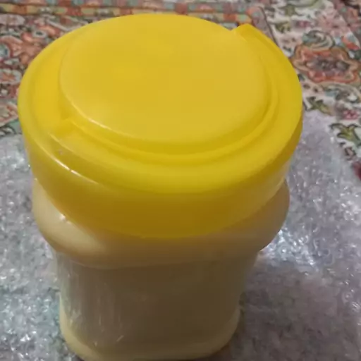 روغن حیوانی خونگی خوشمزه و خوش رنگ بدون هیچ افزودنی سالم و تمیز وزنش 650 گرم هست