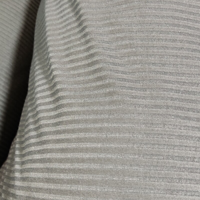 پارچه تریکو آکاردیونی عرض 180 سانتیمتر جنس نرم و لطیف رنگ نوک مدادی