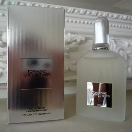 عطر گرمی تام فورد گری وتیور لوزی اورجینال گرید (Top)  Tom ford grey vetiver