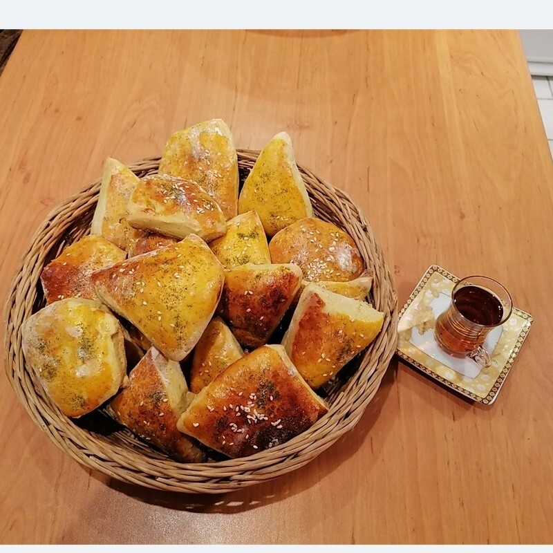 نان محلی سوادکوه مازندران-نان کچیله-پخت خانگی-پخته شده با مایه خمیر و غنی شده با سبوس گندم - یک کیلو - فاقد جوش شیرین 