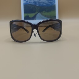 عینک آفتابی زنانه مدل شنل فریم هایگلاس لنز uv400 با قاب و دستمال