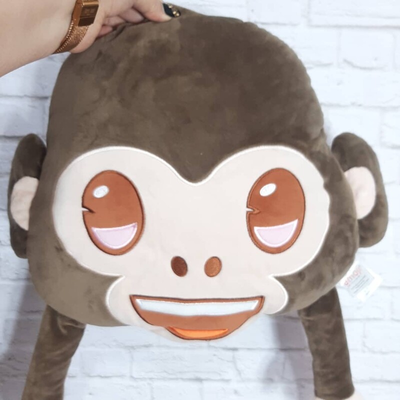 عروسک کوسنی میمون بسیار زیبا و با کیفیت از مخمل نرم و لطیف و حجیم عرض 35 سانتیمتر 