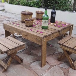 میز  و صندلی تاشو با چوب روسی