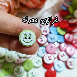 دکمه عروسکی طرح لبخند رنگبندی دلخواه( بسته 4 تایی)
