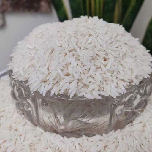 برنج طارم هاشمی معطر فوق ممتاز فریدونکنار در بسته های 5 کیلوگرمی